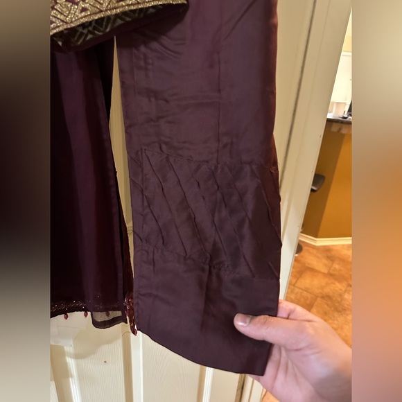 Pakistani Dress - Picture 8 of 12